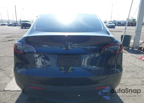 2024 Tesla Model Y Long Range Dual Motor All-Wheel Drive/Rwd из США, поврежденный, VIN 7SAYGDED0RF197366